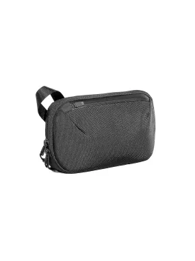 AER Slim Pouch Black